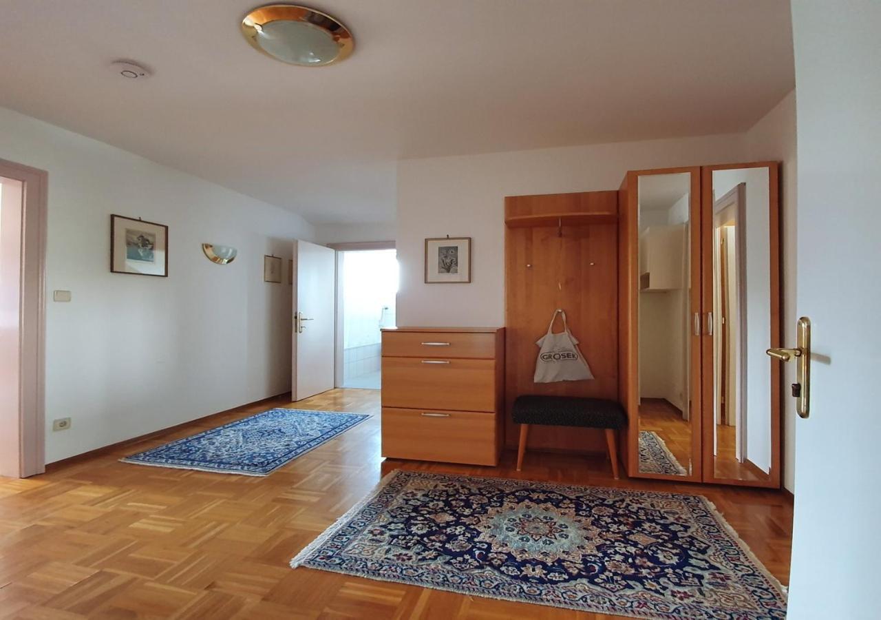 Haus Kraller-Urlaub Mit Seeblick ميلستاف المظهر الخارجي الصورة