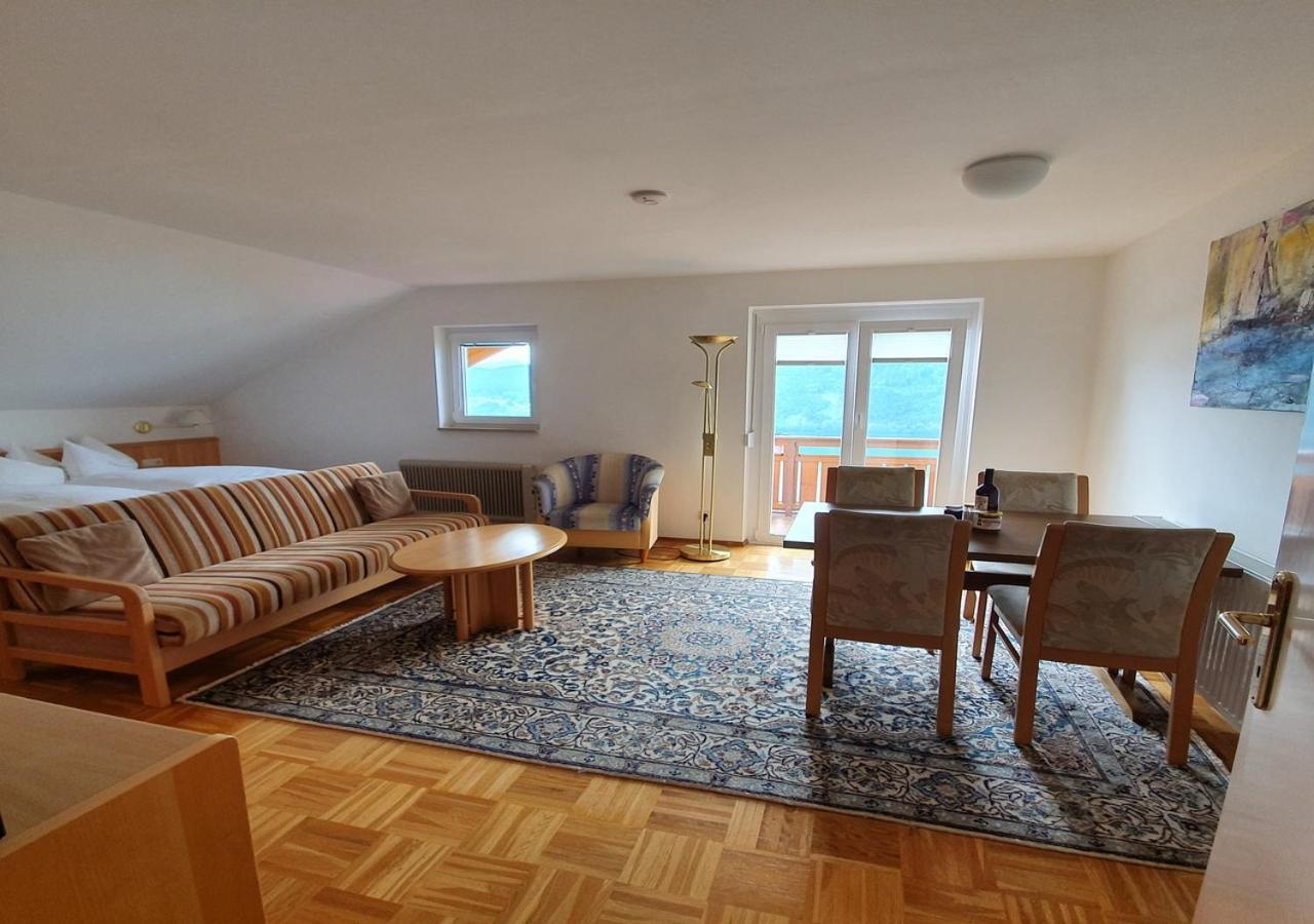 Haus Kraller-Urlaub Mit Seeblick ميلستاف المظهر الخارجي الصورة