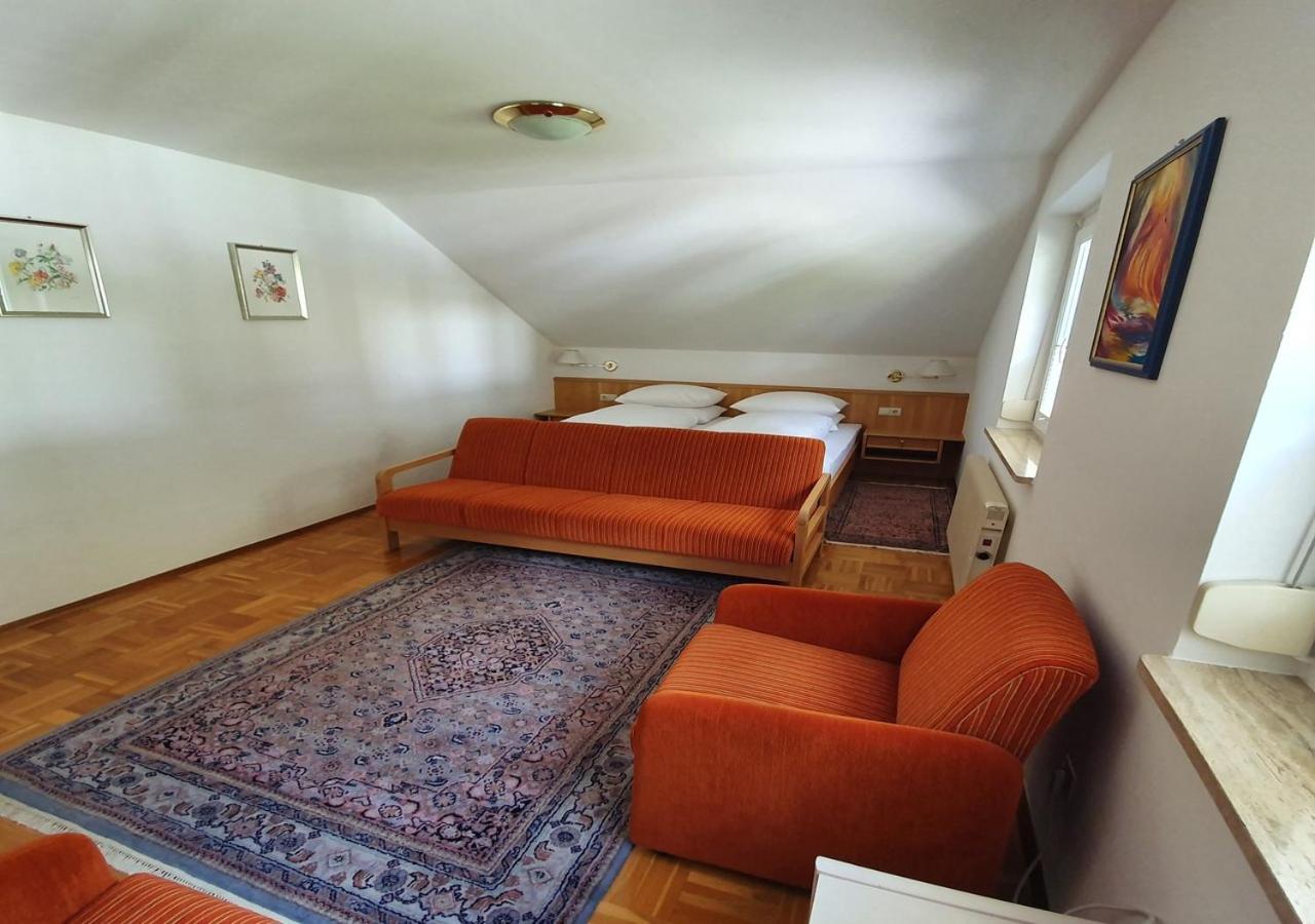 Haus Kraller-Urlaub Mit Seeblick ميلستاف المظهر الخارجي الصورة